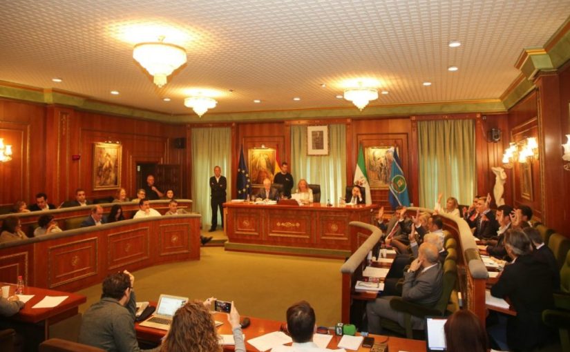 El pleno del Ayuntamiento de Marbella aprueba la adaptación del PGOU a la LOUA